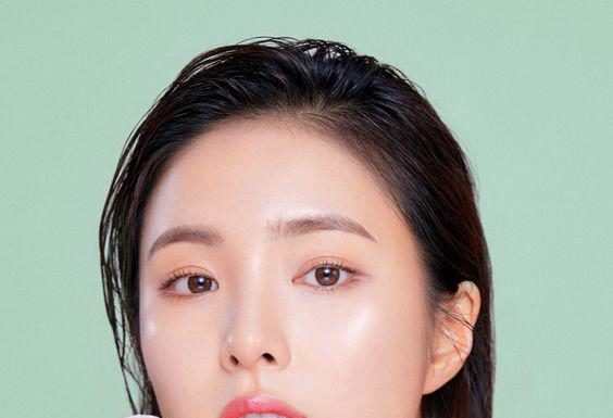 3 Age-Defying Beauty Trends That Won’t Actually Stop the Clock