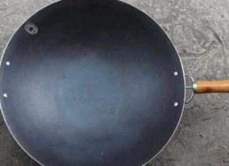 How to Remove Rust From Cast Iron Skillets: A Comprehensive Guide to Restoring Your Beloved Pan