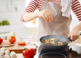 Rescue Your Rough Hands With This Hand Treatment Masterclass