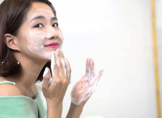 Post-Holiday Detox for Your Skin: 6 Simple Cleanse Steps You Must Try