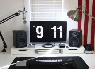 Fliqlo: Elevate Your Desktop with a Captivating Clock Display
