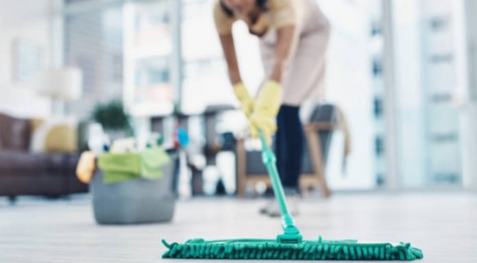 Clean Your Floor During Humid Weather by Adding This Amazing Secret Ingredient