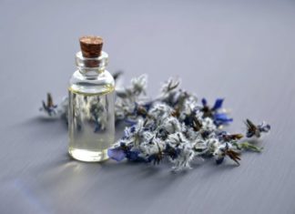 5 DIY Essential Oil Face Masks For Healthy, Glowing Skin