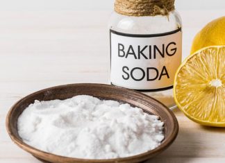 Effortless Grease Stain Removal Tips for Spotless Floors in Seconds