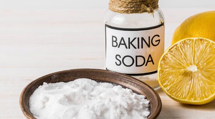 Effortless Grease Stain Removal Tips for Spotless Floors in Seconds