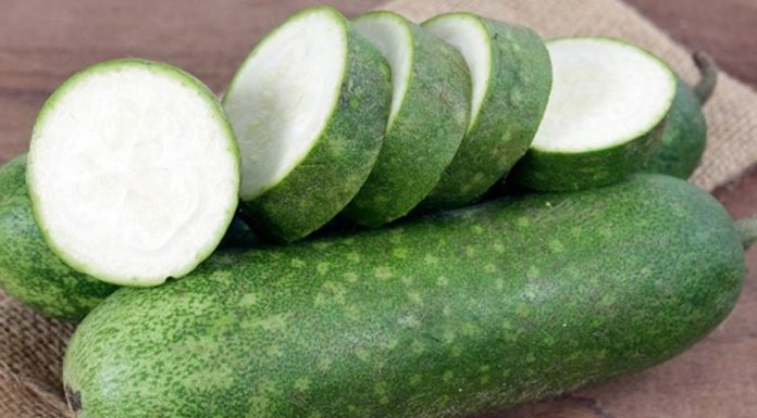 Health benefits of a specific part of bottle gourd.