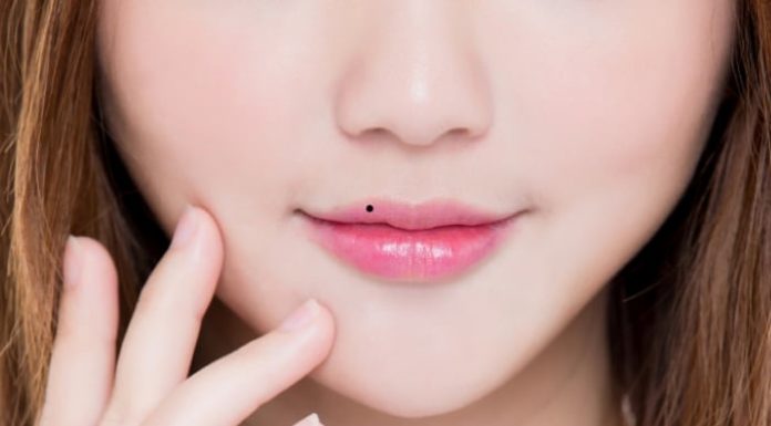 What Does a Mole on a Woman’s Lip Reveal About Her Personality and Destiny?