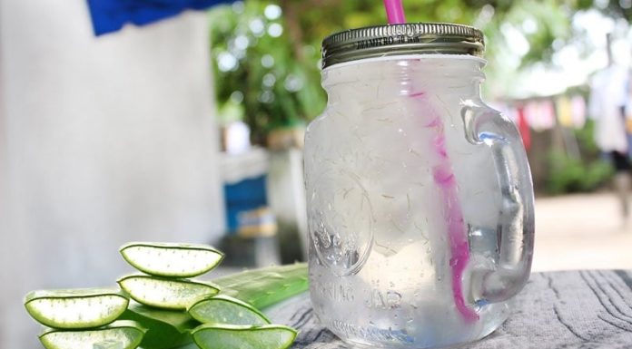 2 Refreshing, Low-Calorie Drinks Perfect for Summer Skin