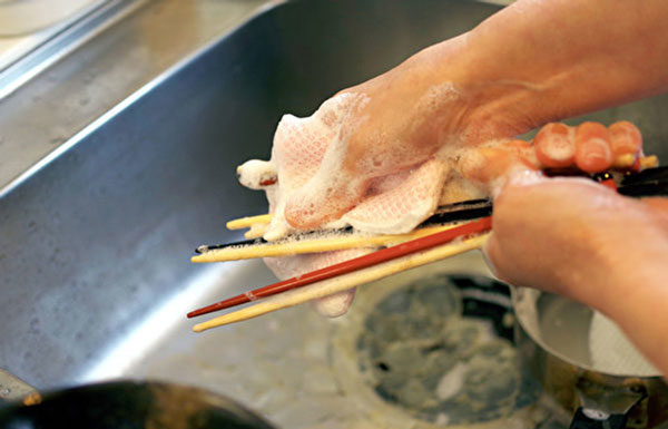 8 Toxic Dishwashing Mistakes You’re Probably Making