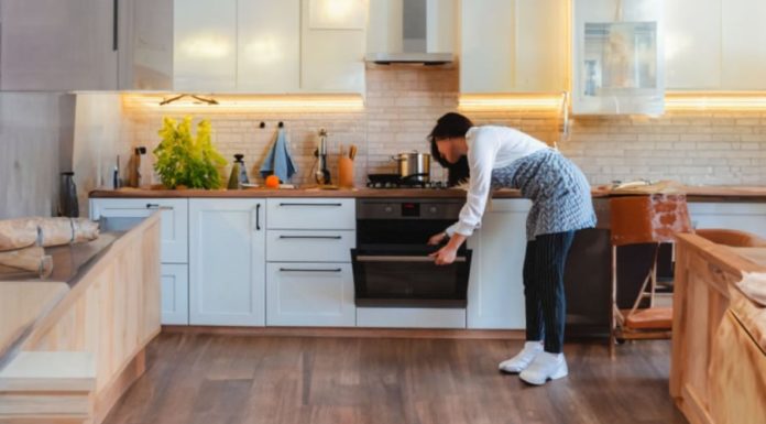 Smart Cooks Never Keep These Items Near the Stove—They’re Fire Hazards and Ruin the Taste of Food