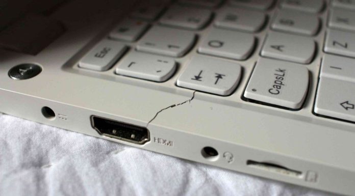 When to Replace Your HP Laptop Case? A Guide on Laptop Case Replacement and Important Considerations