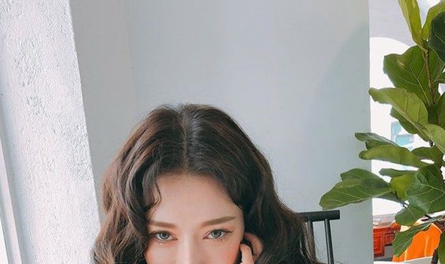 Top 5 Habits That Lead to Greasy Hair and Dandruff