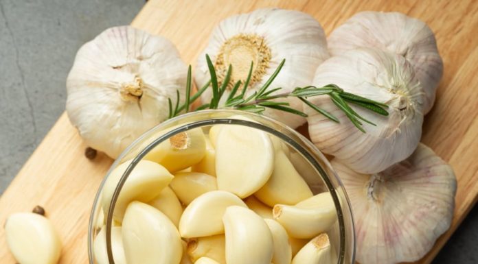 Garlic Hands Begone: The Ultimate Odor-Eliminating Guide, No Soap Required
