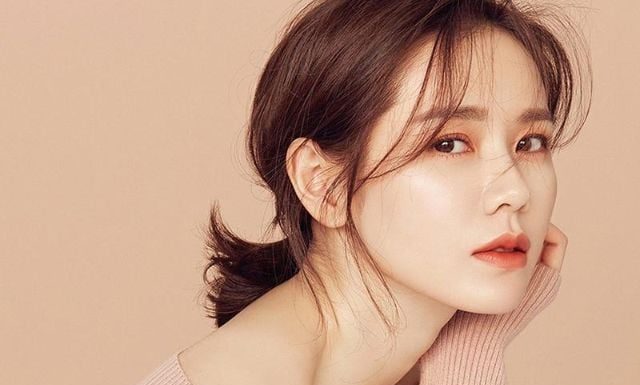 5 Common Makeup Mistakes That Age You