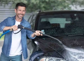 Should you use laundry detergent, dish soap to wash your car?