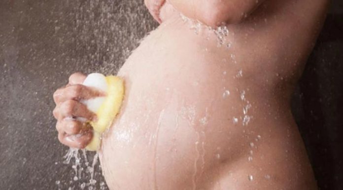 Is It Safe for Pregnant Women to Bathe with a Belly Wash?