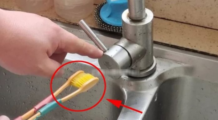 Don’t Throw Away Your Old Toothbrush, Tie 2 Together and Solve Many Household Problems