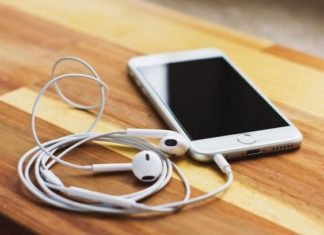 How to Turn Off Headphone Mode on iPhone: Simple and Effective Solutions