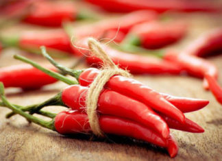 3 Ways to Quickly Identify Hot or Mild Peppers Without Tasting