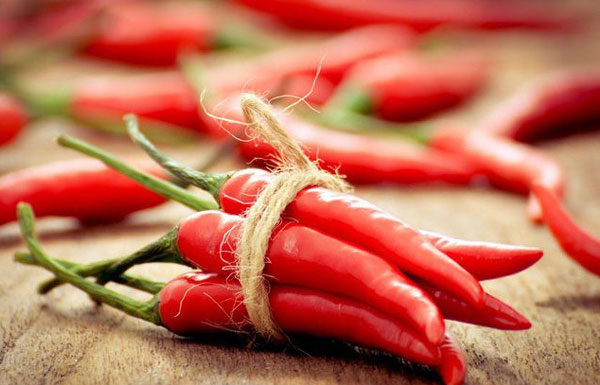 3 Ways to Quickly Identify Hot or Mild Peppers Without Tasting