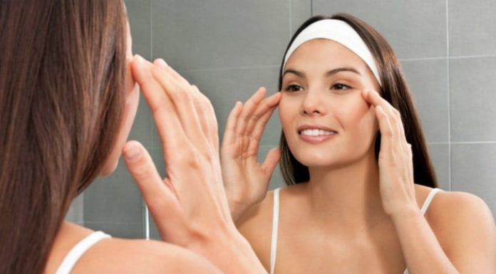 6 Effective Eye Bag Remedies That Will Brighten Your Under-Eye Area