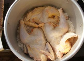 Boiled Chicken No More: Follow This Method for Juicy, Flavorful, Restaurant-Quality Results