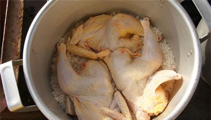 Boiled Chicken No More: Follow This Method for Juicy, Flavorful, Restaurant-Quality Results