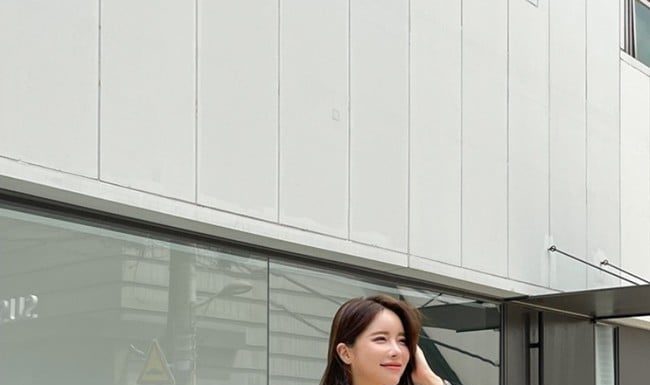 4 Chic and Effortless Items That Elevate Your Style to “Gilded Glamour”