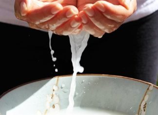 Miracle Water: Hydrating, Pore-Tightening, and Brightening