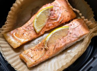 “The Ultimate Guide to Cooking Fish: A Comparison of Air Frying, Oven-Baking, and Microwave Methods”