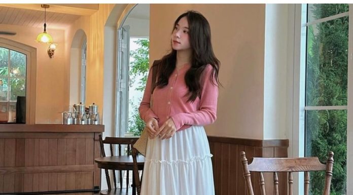 3 Skirt Styling Formulas to Help You Master the 2024 Summer Trends