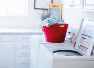 Should You Close the Lid after Washing Clothes?