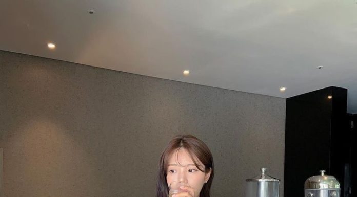 How to Rock White Denim Shorts: 2 Effortless Ways to Elevate Your Style