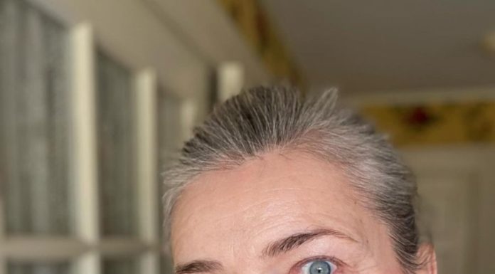 Steal the Beauty Secrets of Supermodels Who Are Still Turning Heads in Their 60s