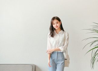 4 Ways to Style a Timeless White Button-Down Shirt: Effortless Yet Chic