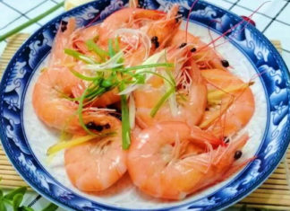 Boiling Shrimp: Hot, Cold, or Lukewarm Water? Many People Do It Wrong, Resulting in Dry and Fishy Shrimp