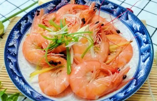 Boiling Shrimp: Hot, Cold, or Lukewarm Water? Many People Do It Wrong, Resulting in Dry and Fishy Shrimp