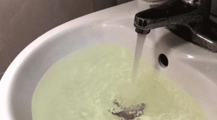 4 Simple Steps to a Fresher, Odor-Free Bathroom Sink