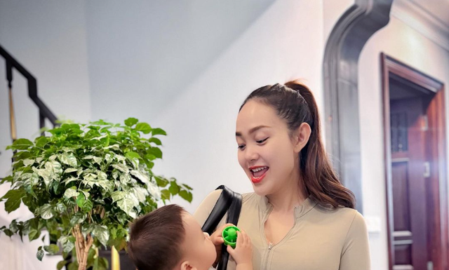 “3 Simple Tips to Get Your Pre-Baby Body Back, as Shared by Minh Hằng.”