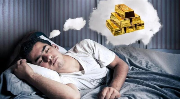 Is Dreaming of Gold a Good or Bad Omen? Are You About to Strike it Rich?