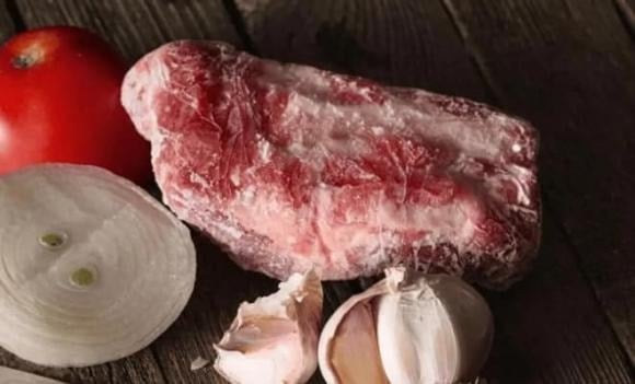 The Ultimate Guide to Quick Meat Thawing: Two Techniques to Transform Tough Meat into Tender Delicacies in Just 5 Minutes