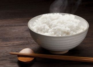 How Many Calories Are in a Bowl of Rice? Is Eating Rice Fattening?