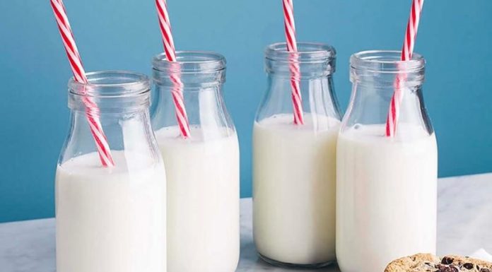 How Many Calories Are in a Glass of Milk? Is Drinking Milk Fattening?