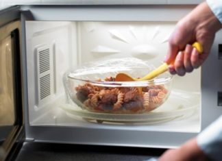 10 Surefire Ways to Prevent Food From Spoiling This Summer