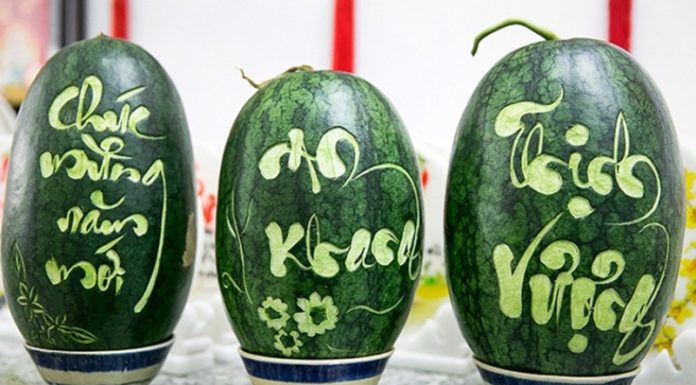 8 Stunning Watermelon Carving Ideas for a Perfect Holiday Centerpiece