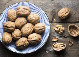 Does Walnut Make You Fat? Calories in 100g of Walnuts Revealed.
