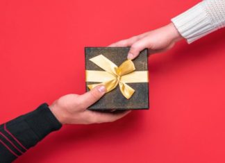 The Perfect Valentine’s Day Gifts for Your Sweetheart in 2024: 15+ Ideas That Are Sure to Delight