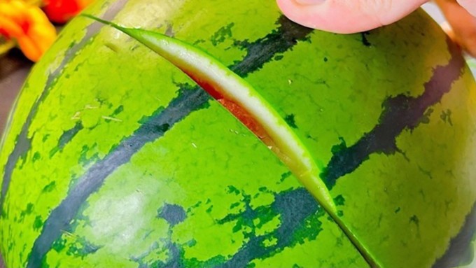 The Ultimate Guide to Watermelon Storage: Keep Your Melon Fresh Without the Fridge