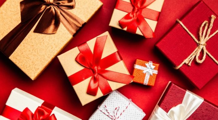 20+ Unique and Thoughtful Gift Ideas for International Women’s Day to Surprise your Mom, Wife, and Sister