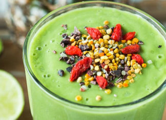 4 Tasty Kale Smoothie Recipes for a Toned Body and Radiant Skin
